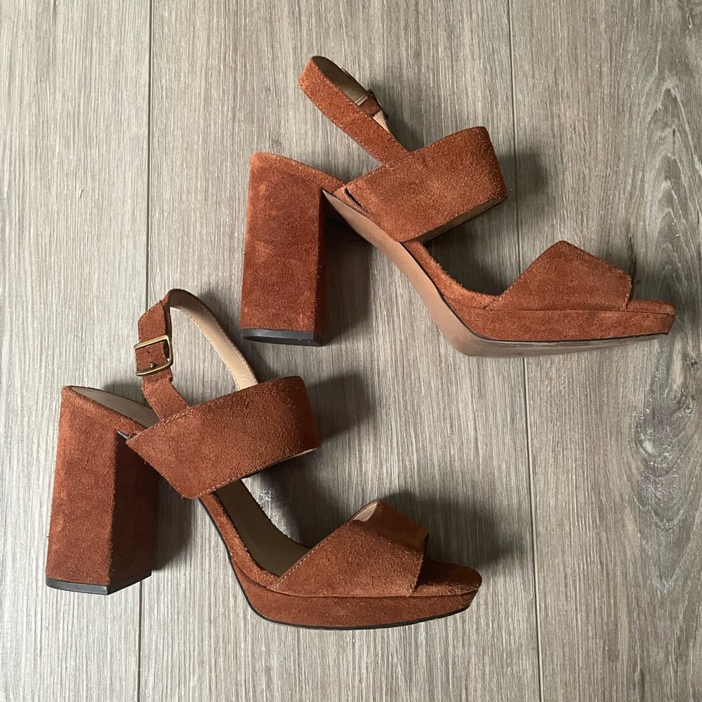 Banana Republic Brown Suede Block Heel Sandals - Picture 2 of 8